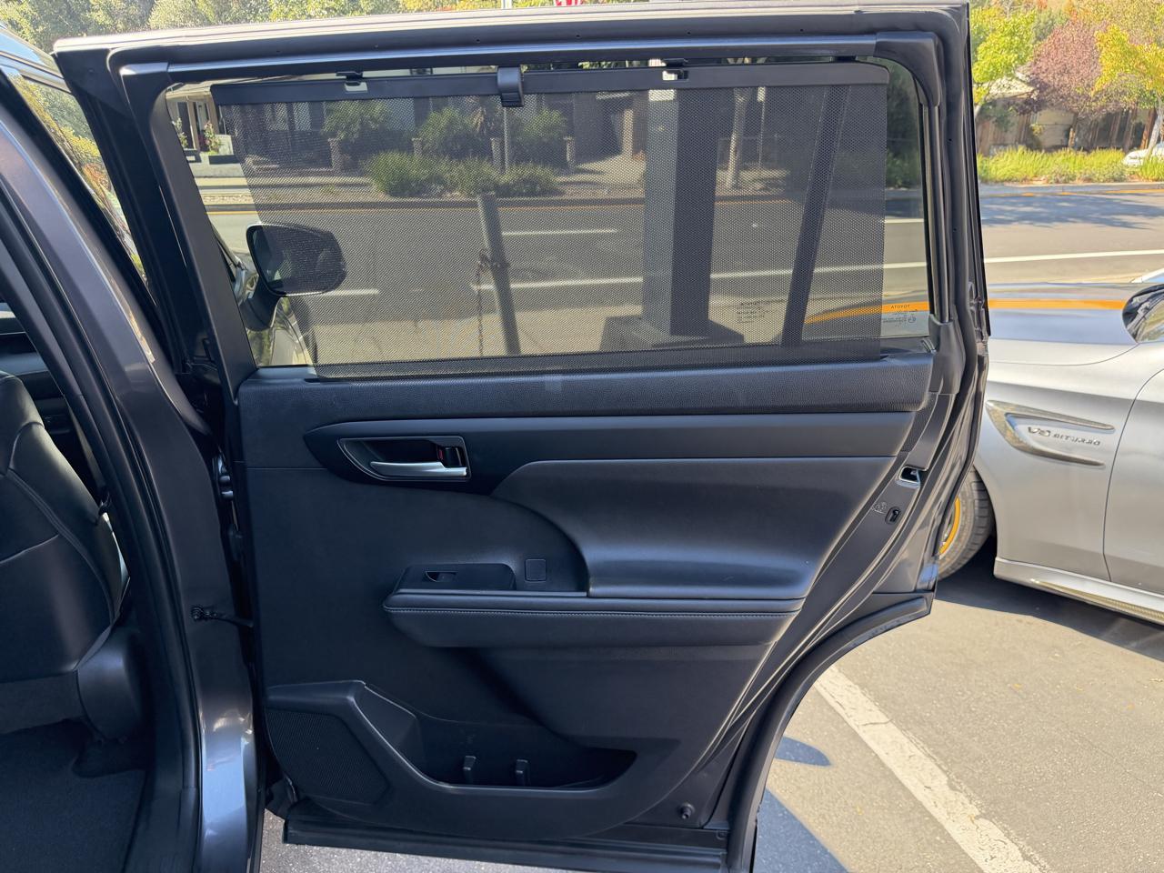 Toyota Highlander  2021