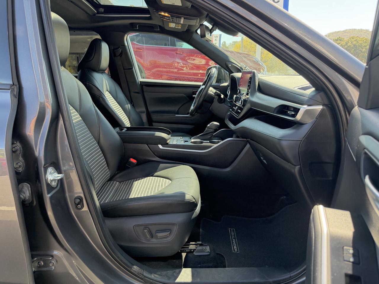 Toyota Highlander  2021