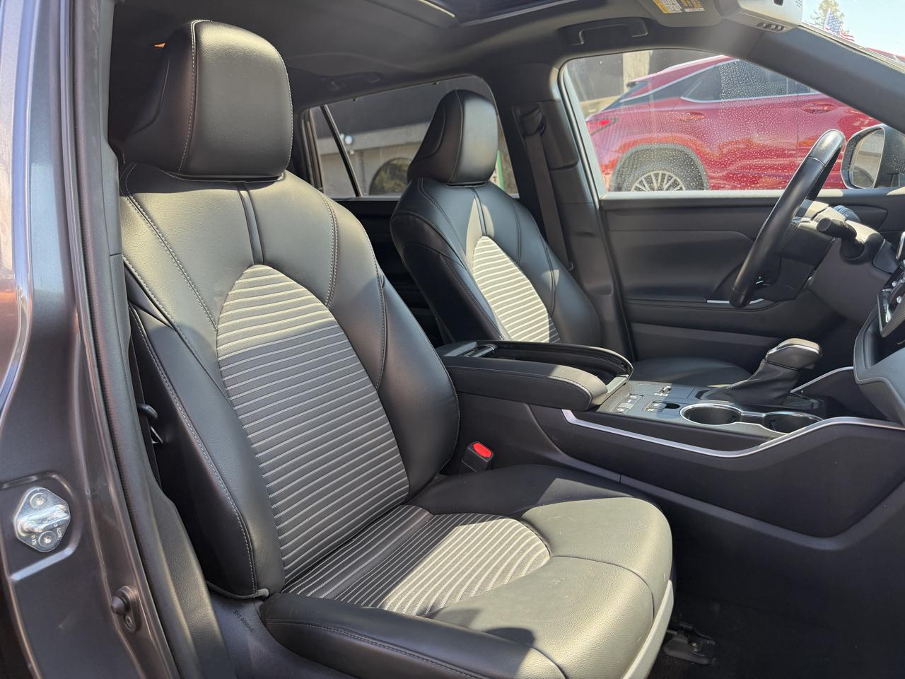 Toyota Highlander  2021