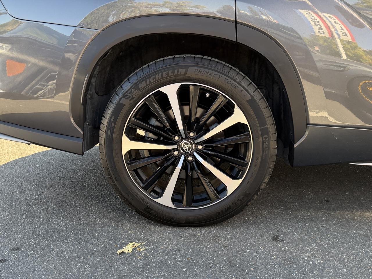 Toyota Highlander  2021