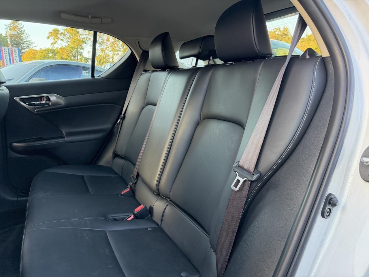Lexus CT 200h FWD 4dr Hybrid 2017