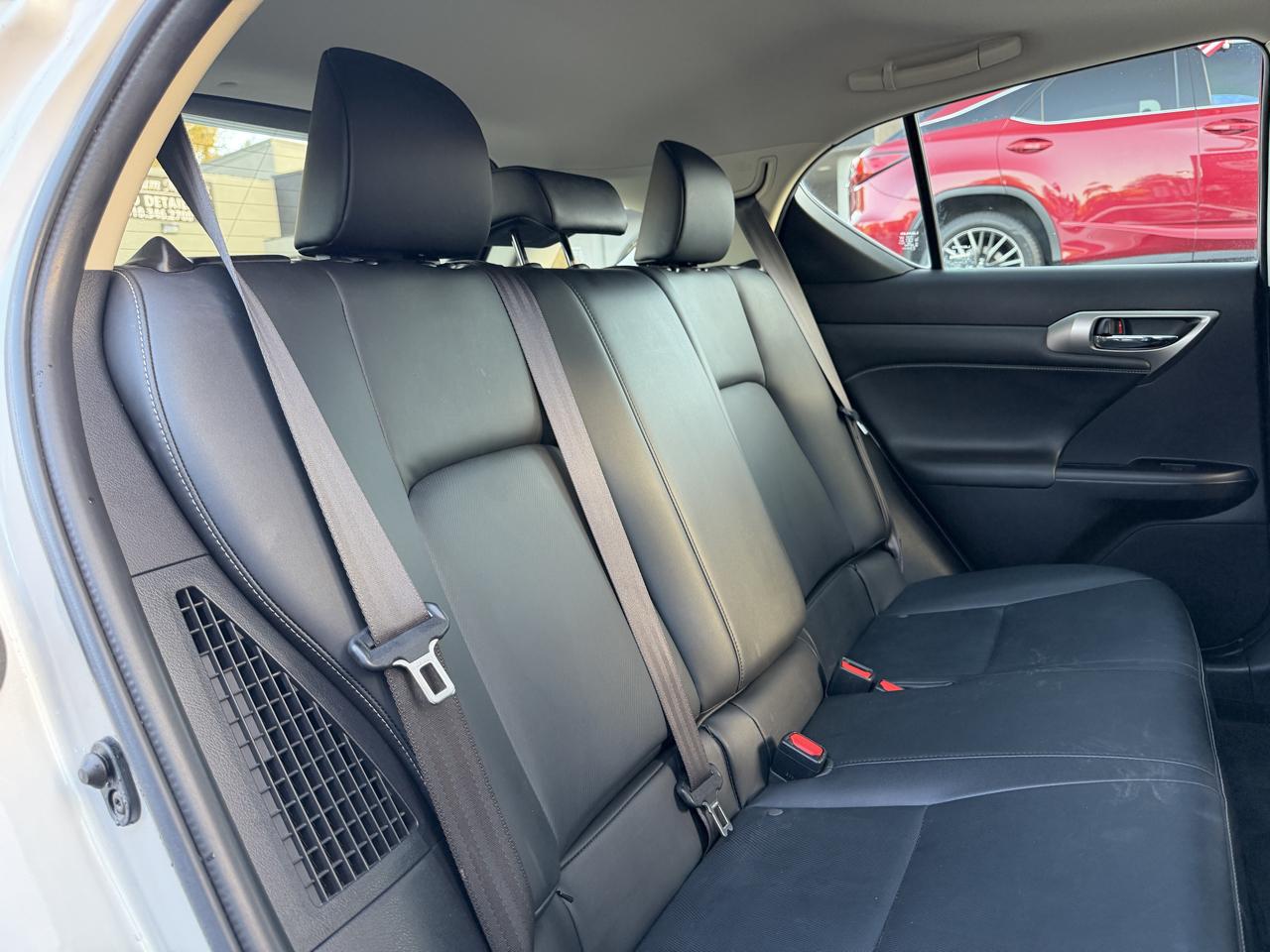 Lexus CT 200h FWD 4dr Hybrid 2017