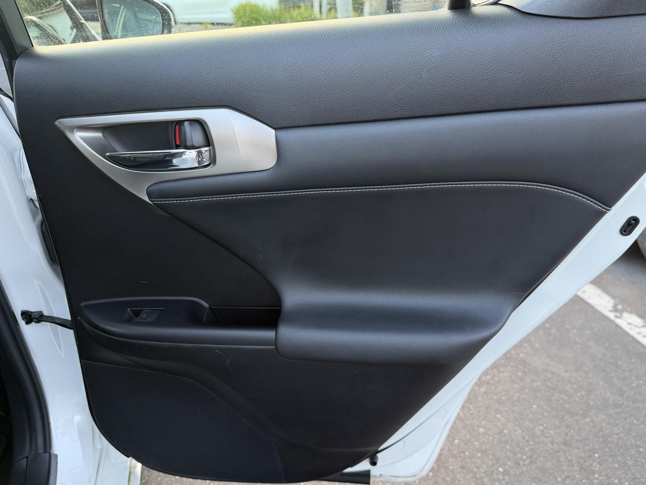 Lexus CT 200h FWD 4dr Hybrid 2017