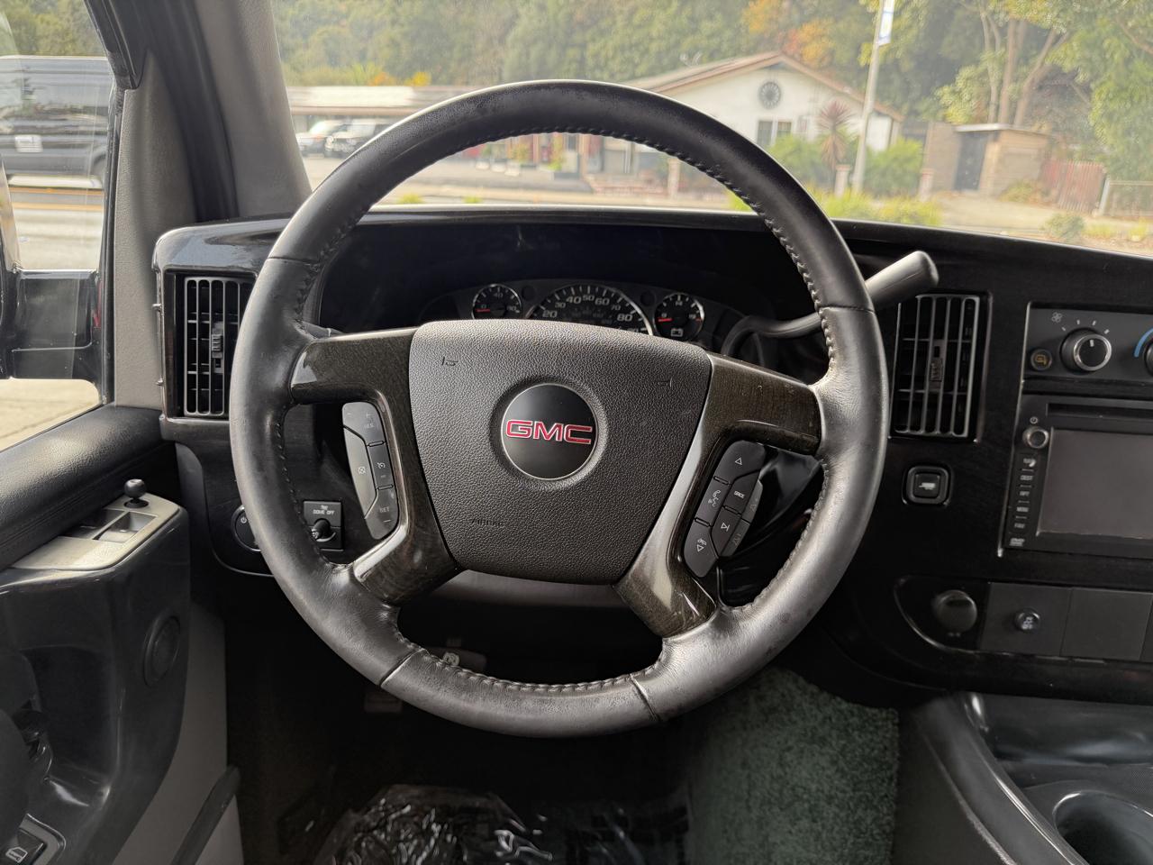 GMC Savana  2014