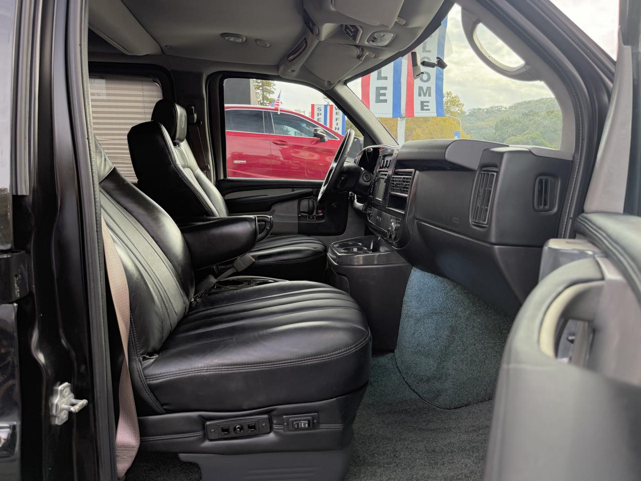GMC Savana  2014