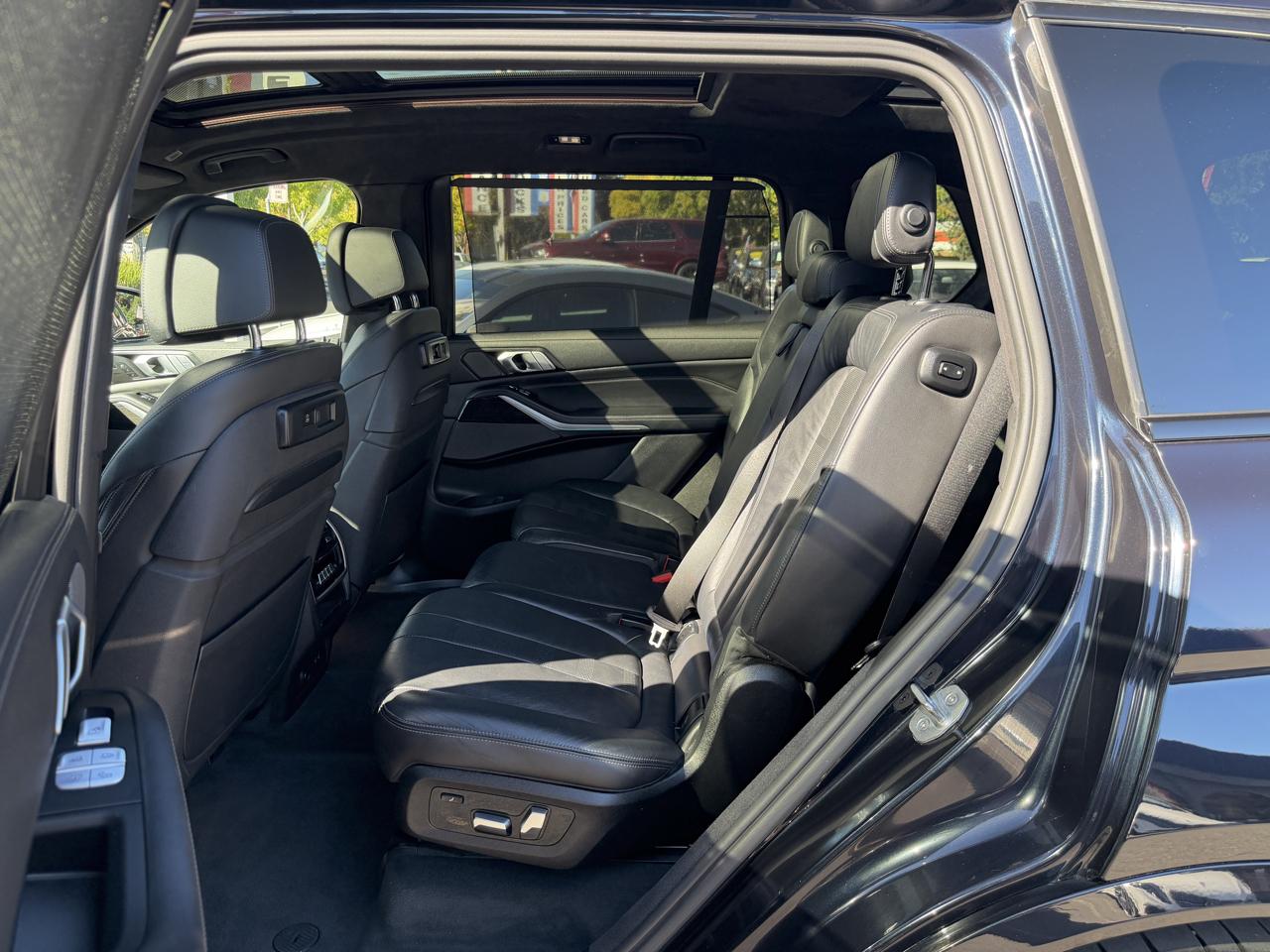 BMW X7 xDrive40i Sports Activity Vehicle 2019
