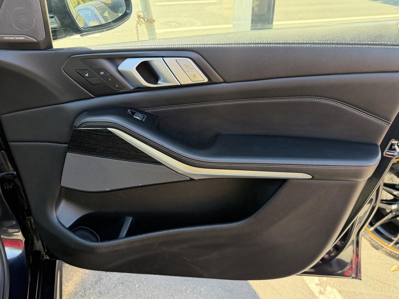 BMW X7 xDrive40i Sports Activity Vehicle 2019
