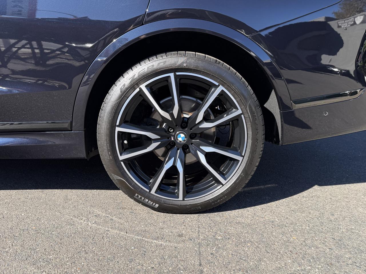 BMW X7 xDrive40i Sports Activity Vehicle 2019
