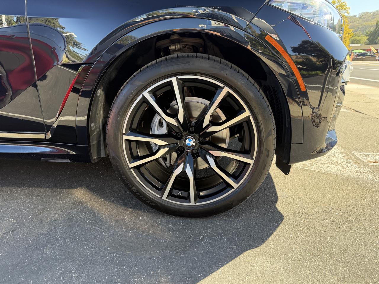 BMW X7 xDrive40i Sports Activity Vehicle 2019
