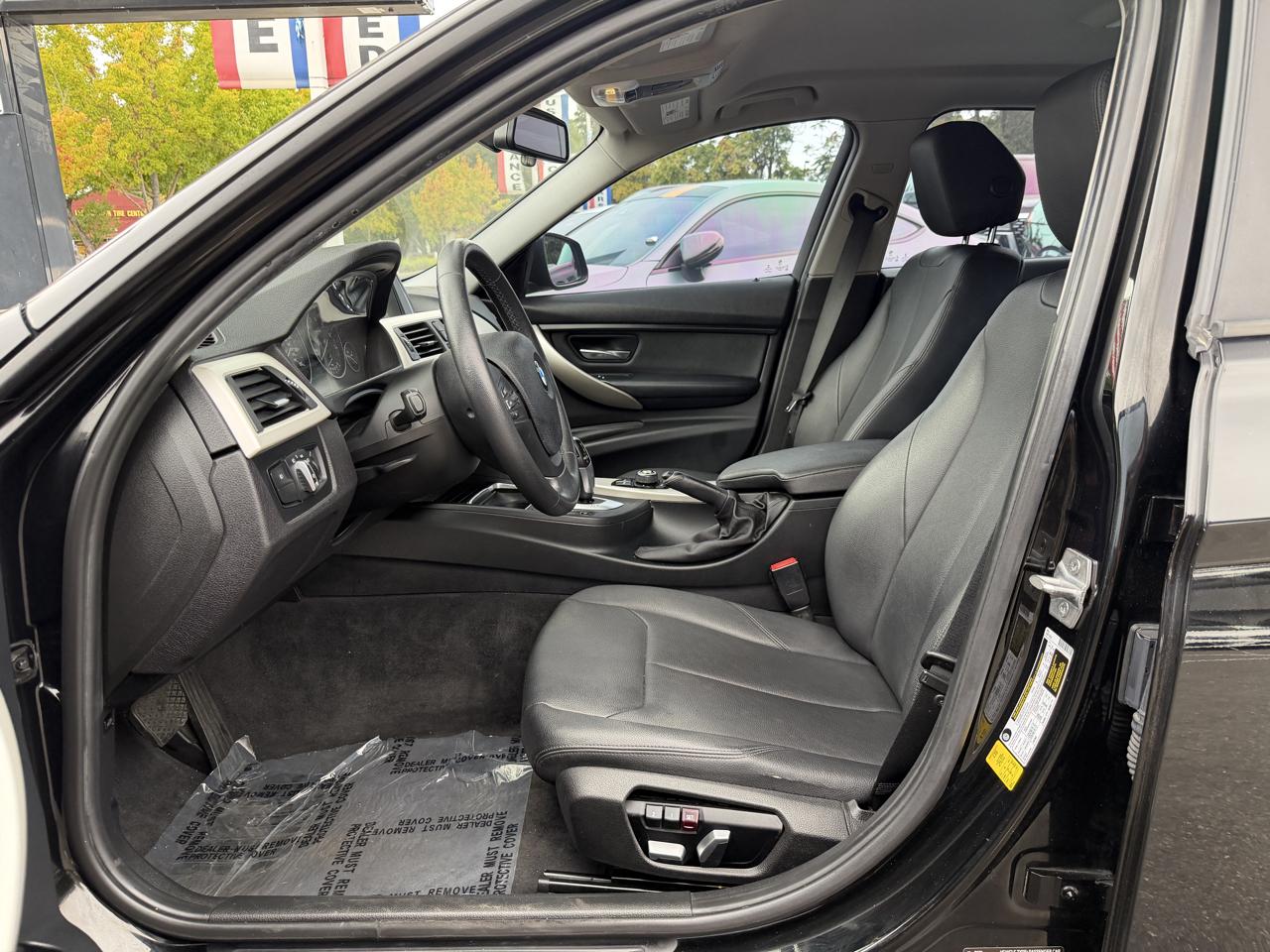 BMW 3 Series 4dr Sdn 320i RWD South Africa 2016
