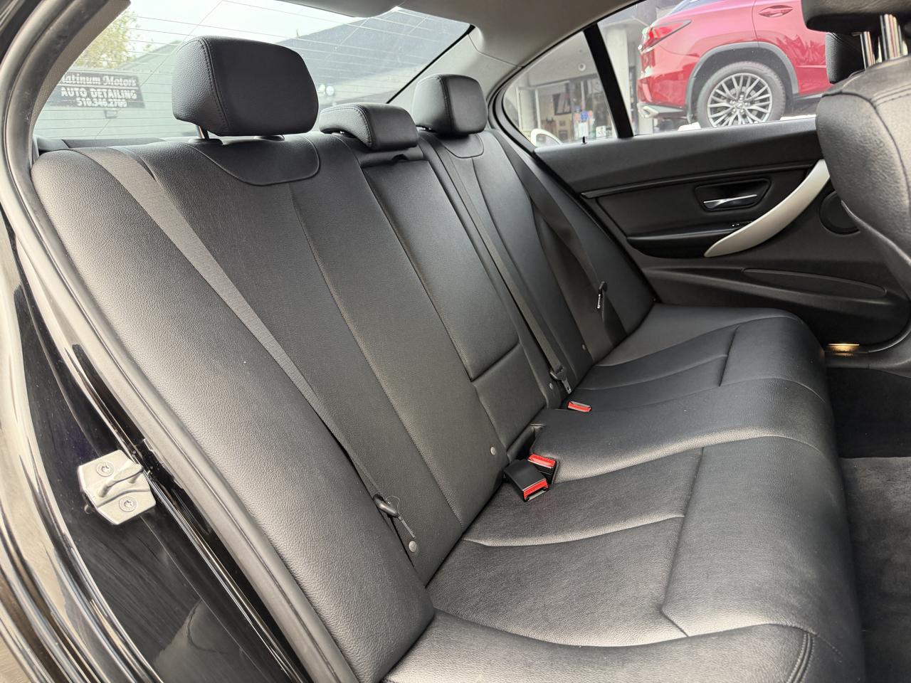 BMW 3 Series 4dr Sdn 320i RWD South Africa 2016