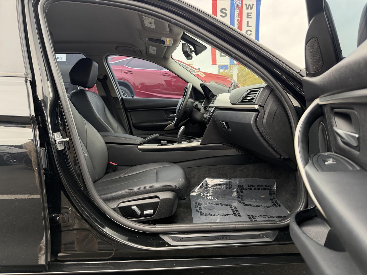BMW 3 Series 4dr Sdn 320i RWD South Africa 2016