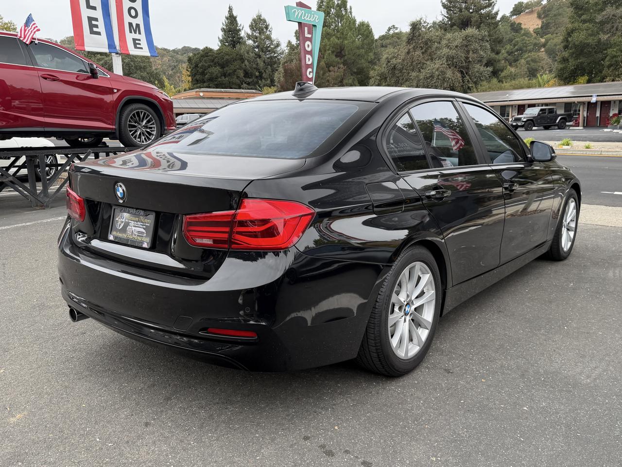 BMW 3 Series 4dr Sdn 320i RWD South Africa 2016