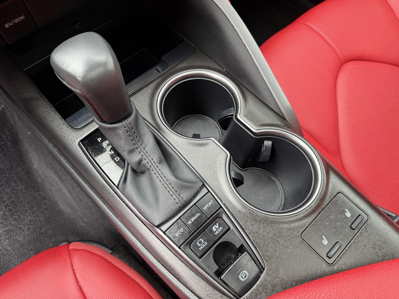 Toyota Camry  2024