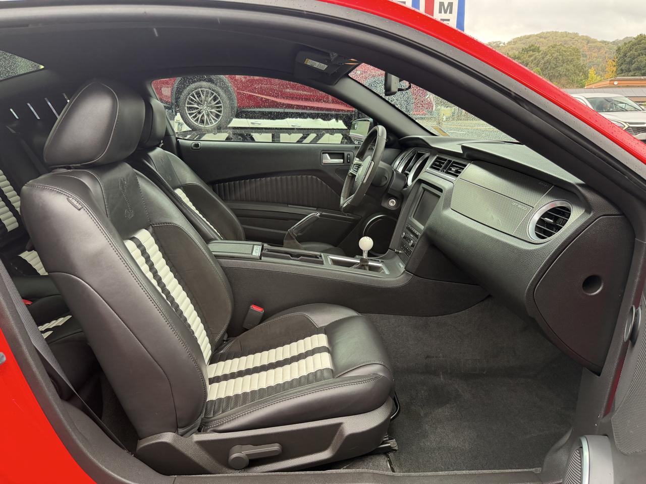 Ford Mustang 2dr Cpe Shelby GT500 2011