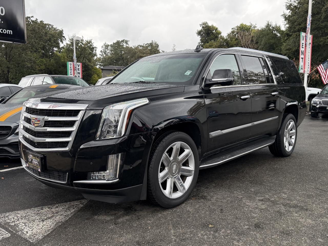 Cadillac Escalade ESV 4WD 4dr Luxury 2018