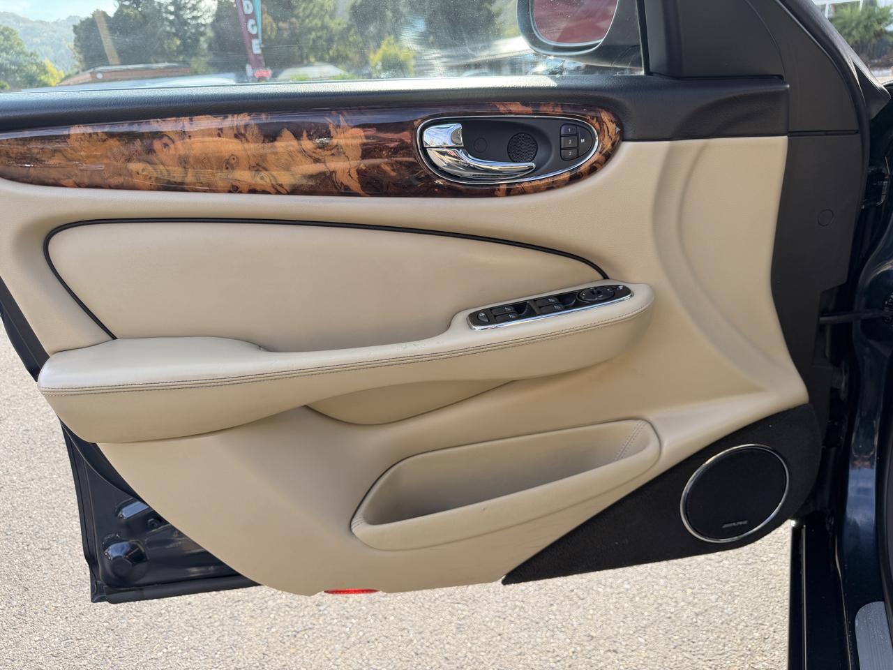 Jaguar XJ  2007