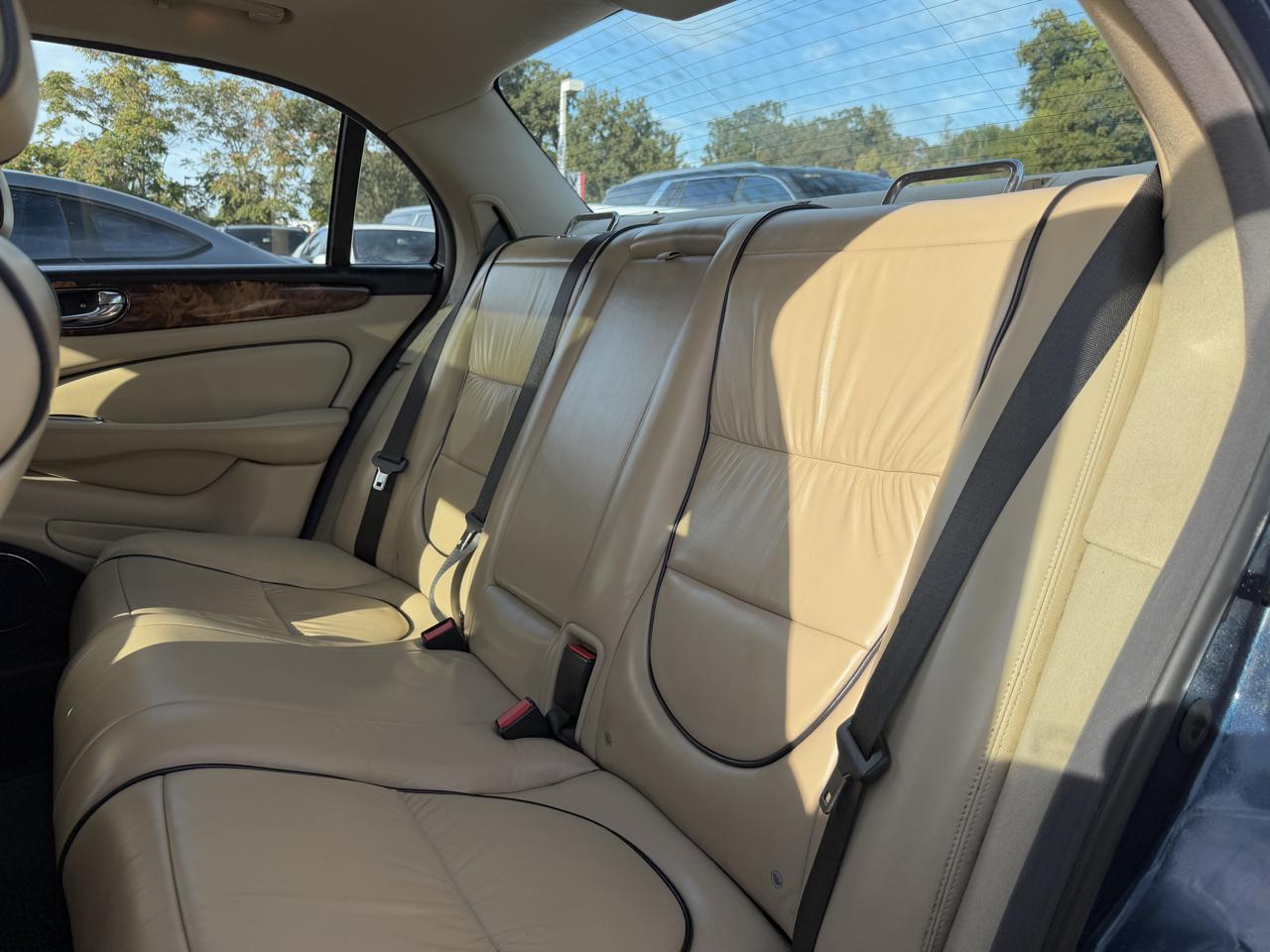 Jaguar XJ  2007