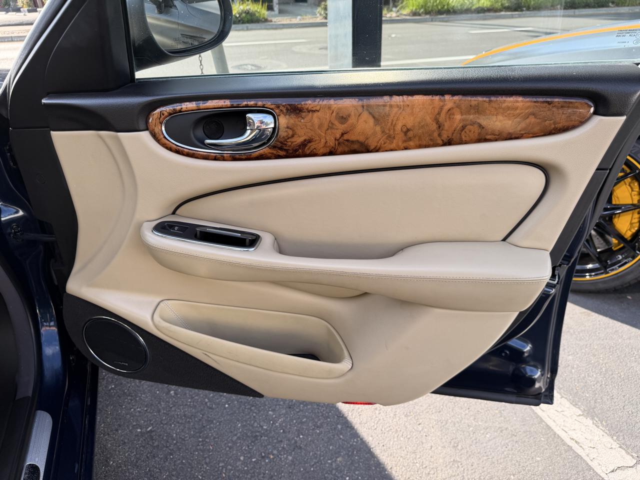 Jaguar XJ  2007