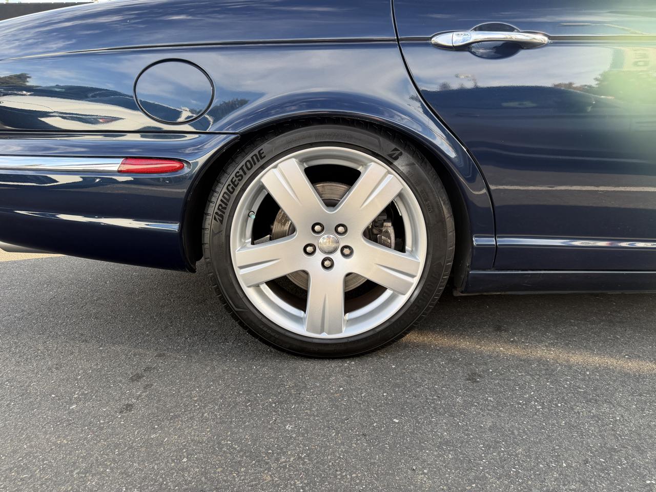 Jaguar XJ  2007
