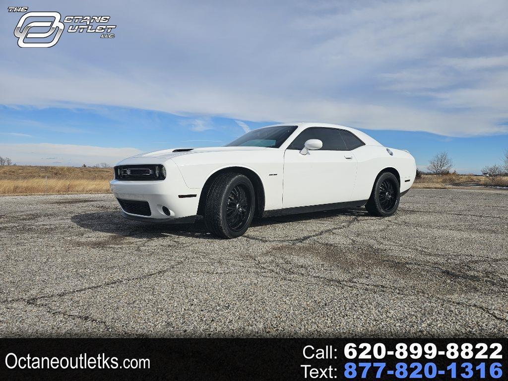 2018 Dodge Challenger R/T's photo