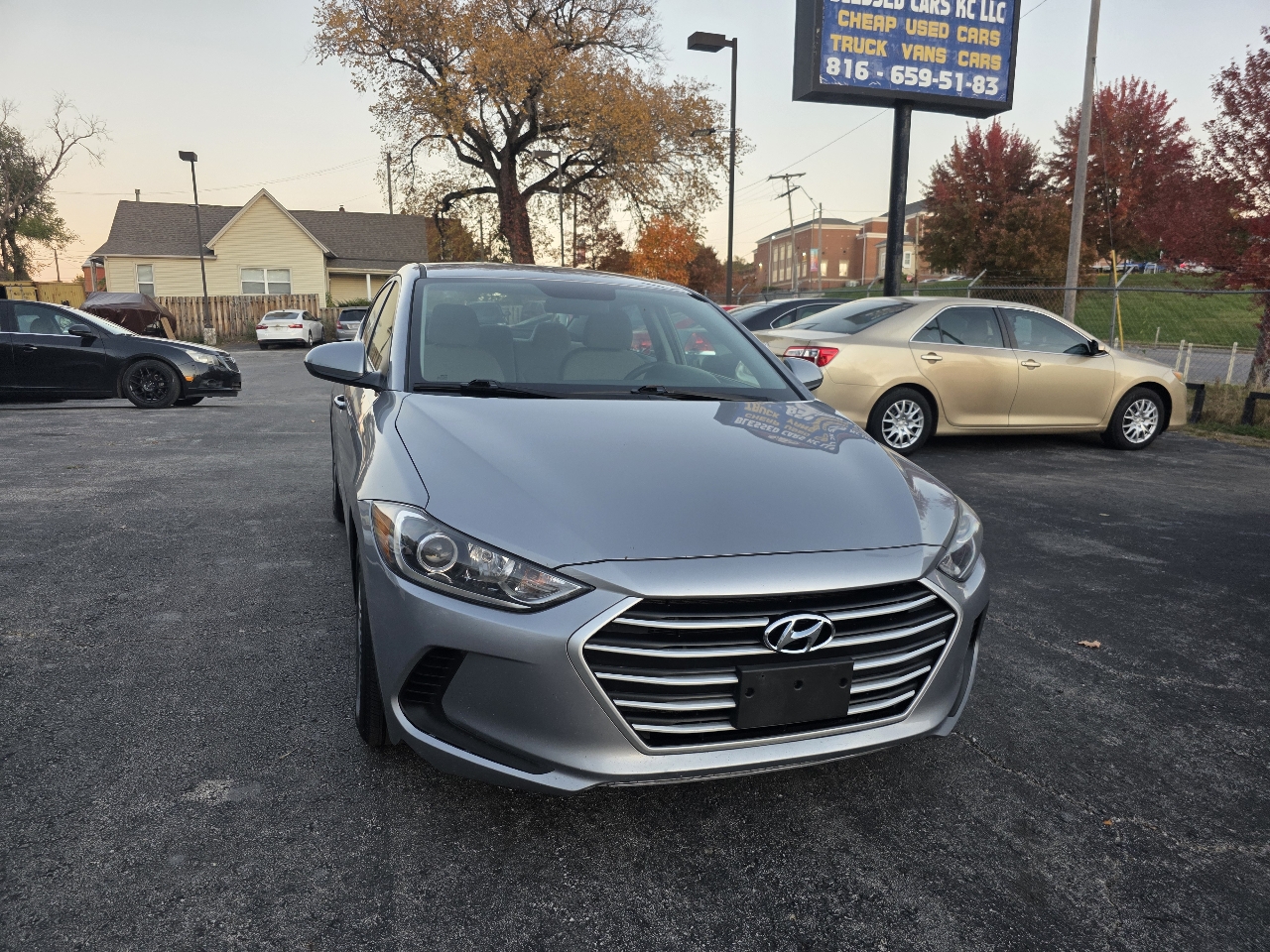 2017 Hyundai Elantra SE 6AT