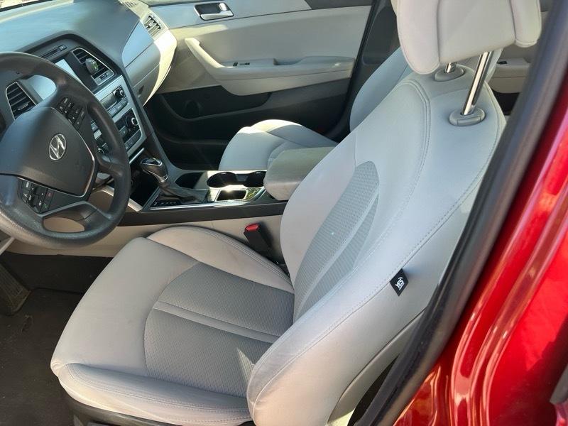 Hyundai SONATA SE/  2017