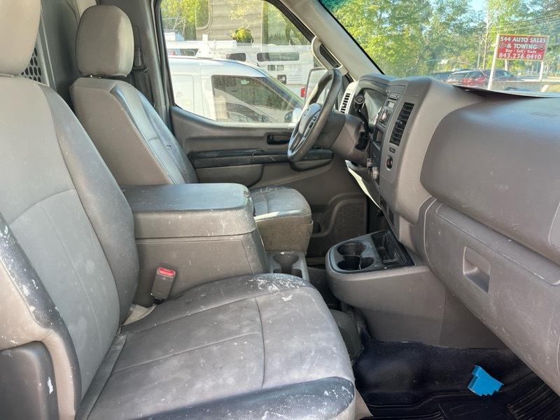 Nissan NV 2500  2013