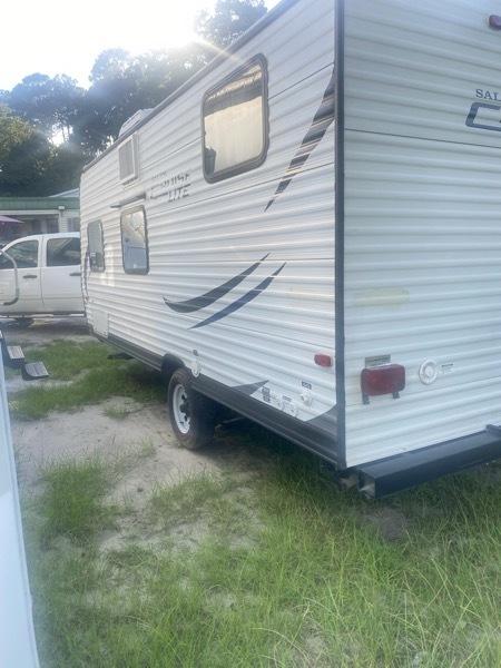 Forest River Salem T-195BH Travel Trailer 2014