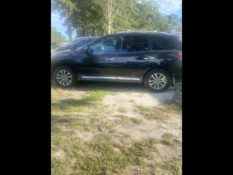 Nissan Pathfinder SV 2WD 2015