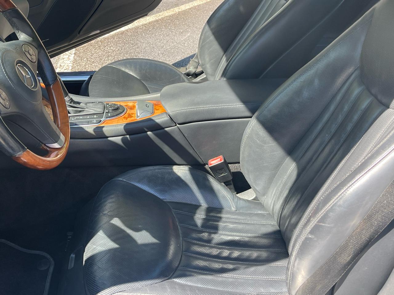 Mercedes-Benz SL-Class SL550 2009