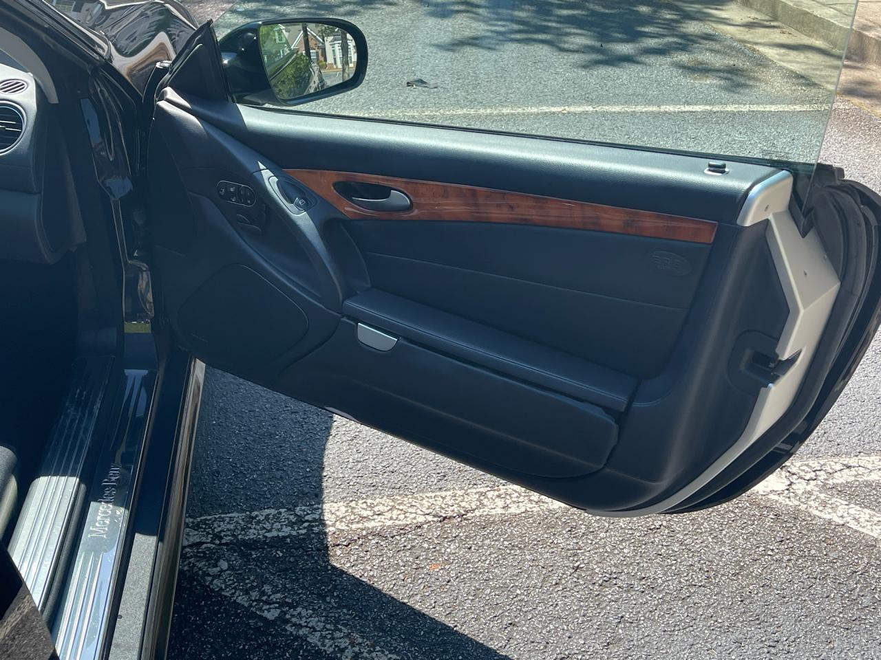 Mercedes-Benz SL-Class SL550 2009