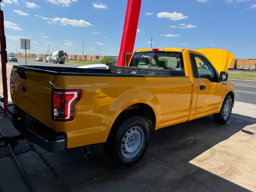 2016 Ford F-150 XLT photo 16