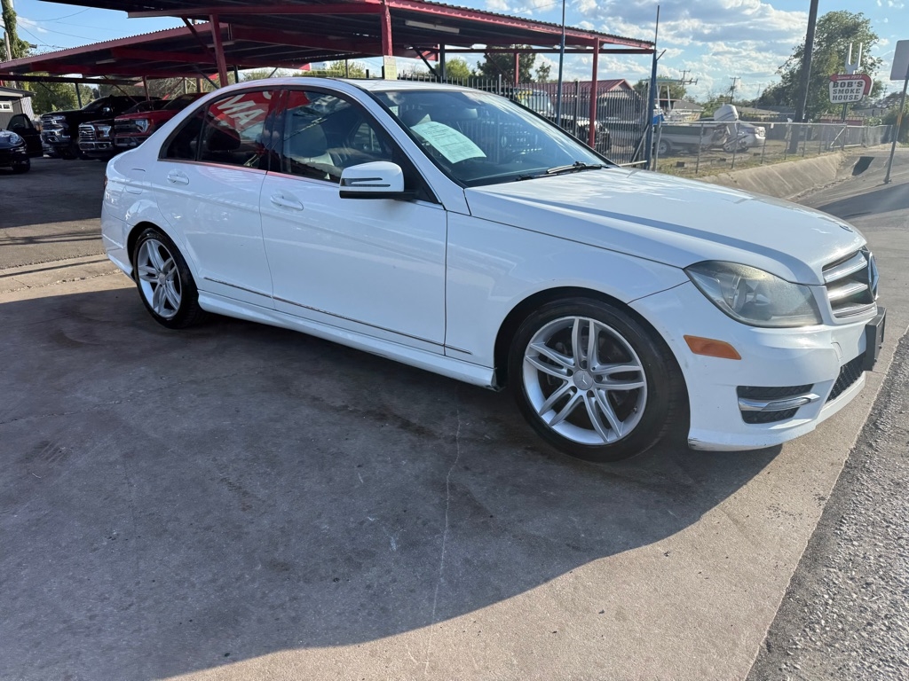 2014 Mercedes Benz C 250 Sport Sedan photo 2