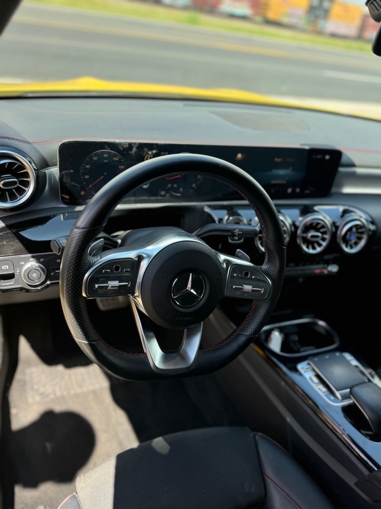 2020 Mercedes Benz CLA 250 photo 8