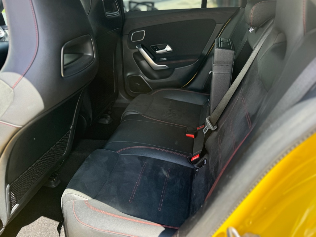 2020 Mercedes Benz CLA 250 photo 10