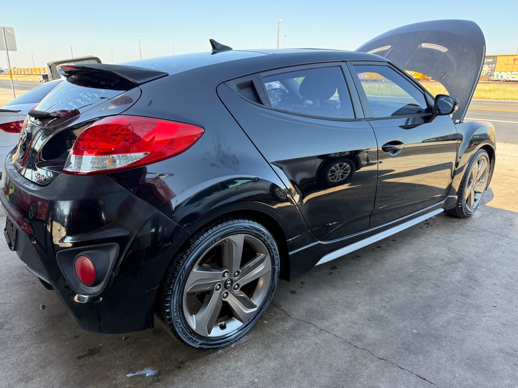 2013 Hyundai Veloster Base photo 4