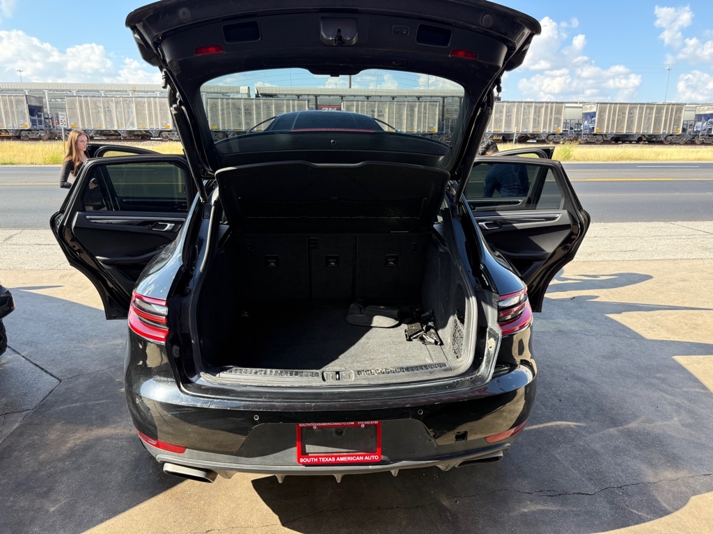 Porsche Macan GTS 2018 Porsche Macan GTS 2018