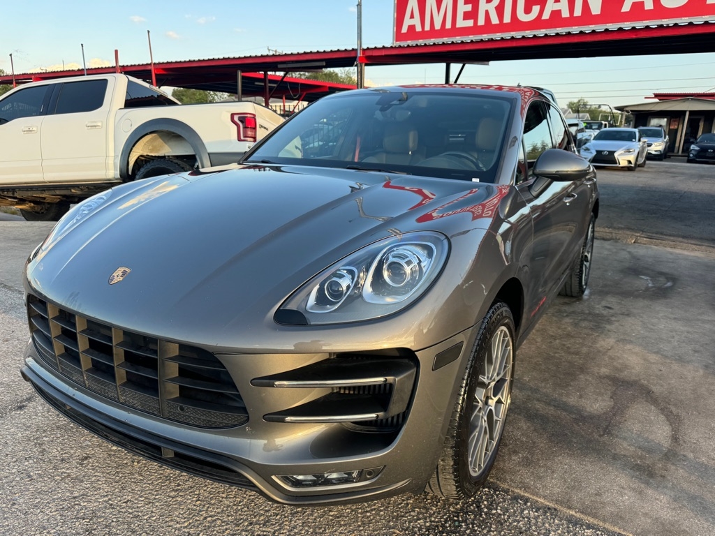 Porsche Macan Turbo 2015 Porsche Macan Turbo 2015