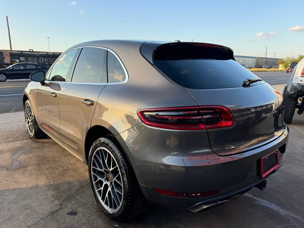 Porsche Macan Turbo 2015 Porsche Macan Turbo 2015