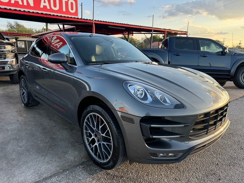 Porsche Macan Turbo 2015 Porsche Macan Turbo 2015