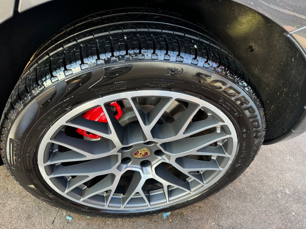 Porsche Macan Turbo 2015 Porsche Macan Turbo 2015