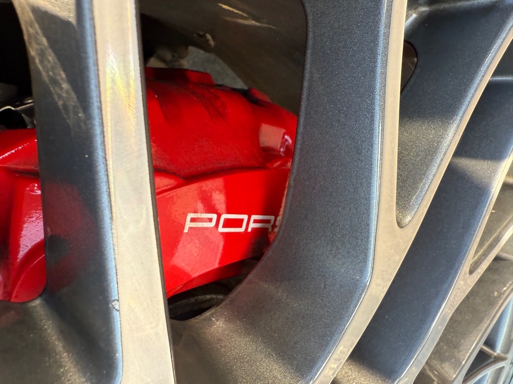 Porsche Macan Turbo 2015 Porsche Macan Turbo 2015