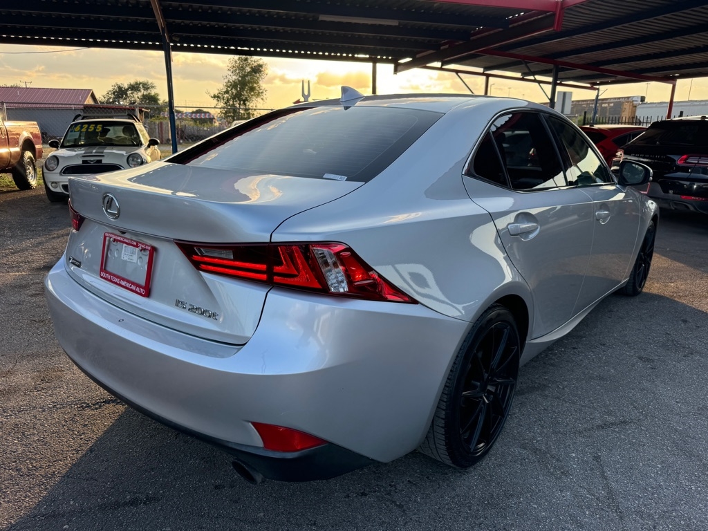Lexus IS 200t 2016 Lexus IS 200t 2016