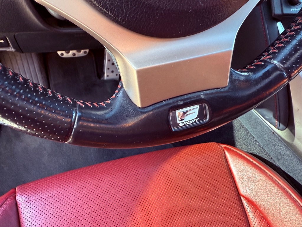 Lexus IS 200t 2016 Lexus IS 200t 2016