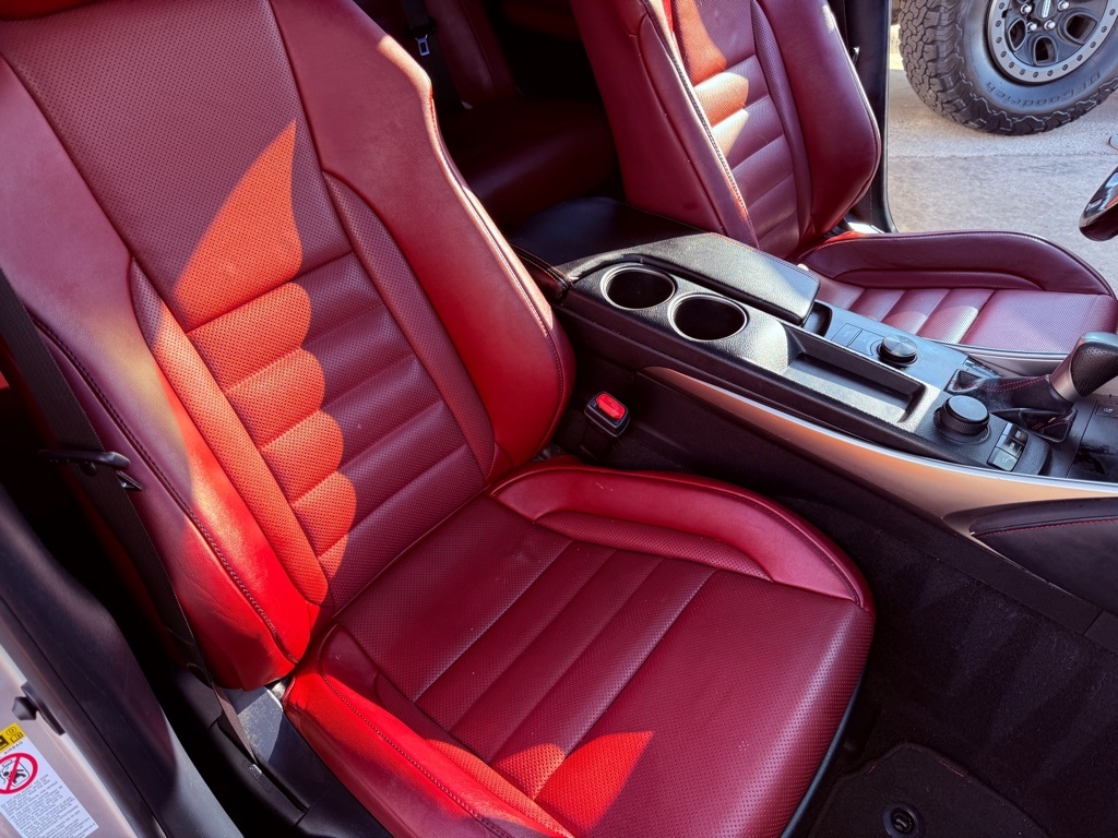 Lexus IS 200t 2016 Lexus IS 200t 2016