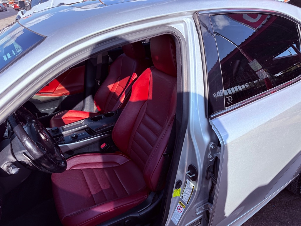 Lexus IS 200t 2016 Lexus IS 200t 2016