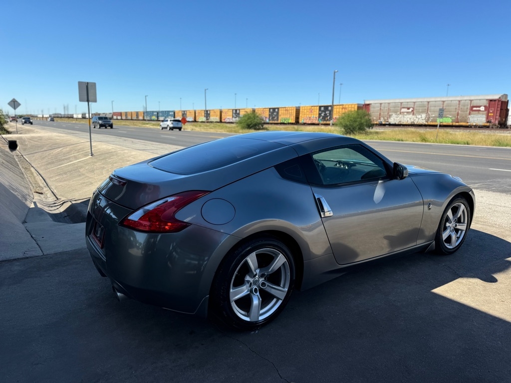 Nissan Z 370Z NISMO Coupe 2011 Nissan Z 370Z NISMO Coupe 2011