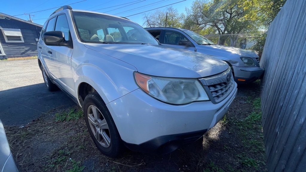 Subaru Forester 2.5X Touring 2011