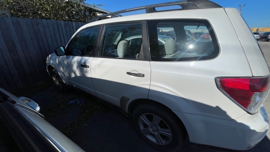 Subaru Forester 2.5X Touring 2011